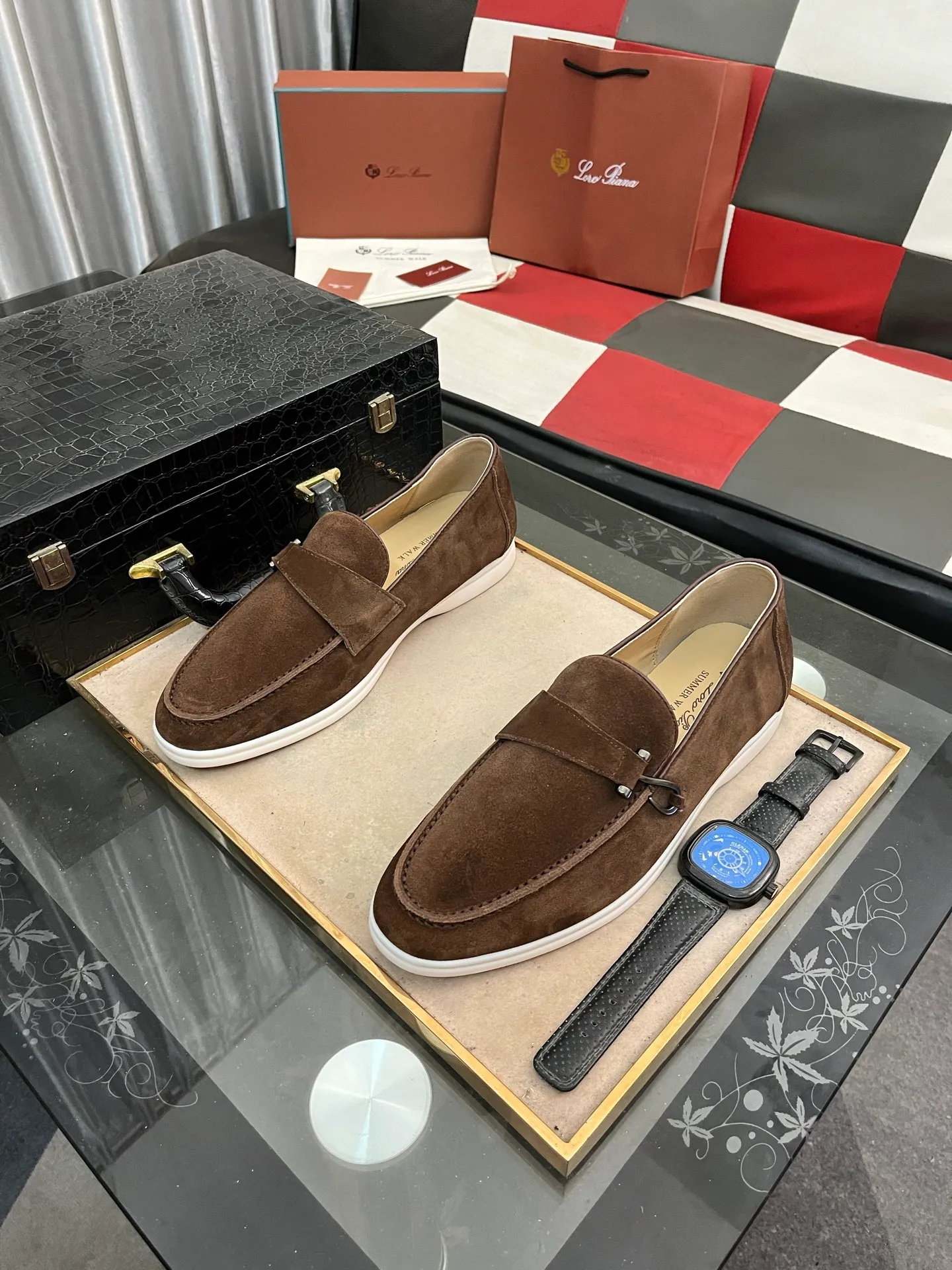 Men's Men's Shoes💰420⌚️⌚️【Loro Piana】LP couple's casual sneakers. Simple and fashionable, the upper is made of cow suede and leather. Sheepskin feet. Custom rubber sole. Size: Female 35-42 (35, 41, 42, 43 customized are non-refundable) Male 38-46 (45, 46 customized)
